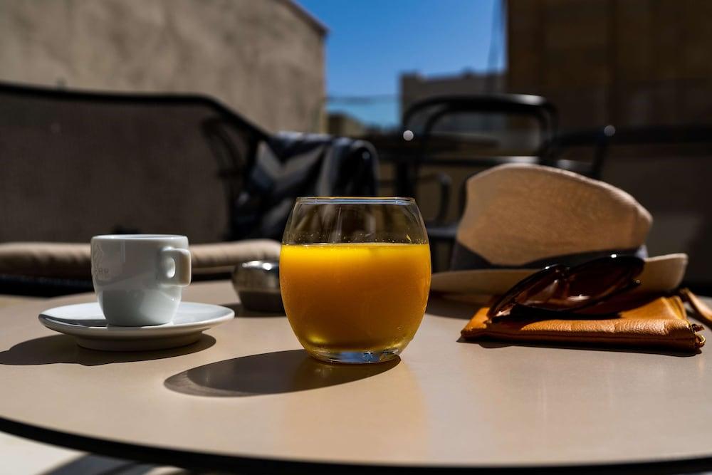 The Cumberland By Neu Collective Hotel Valletta Exterior photo